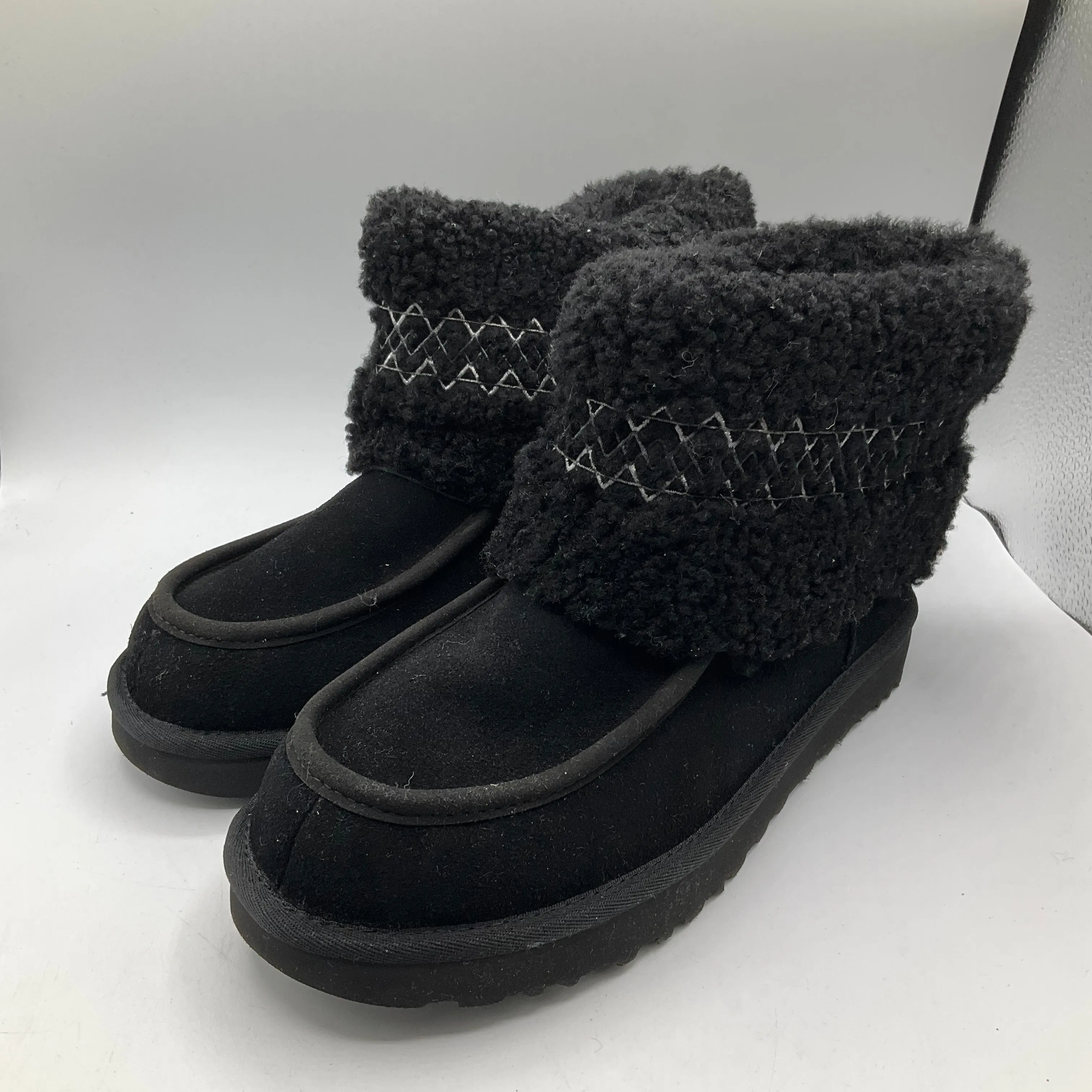 Black Boots Ankle Flats Ugg, Size 10