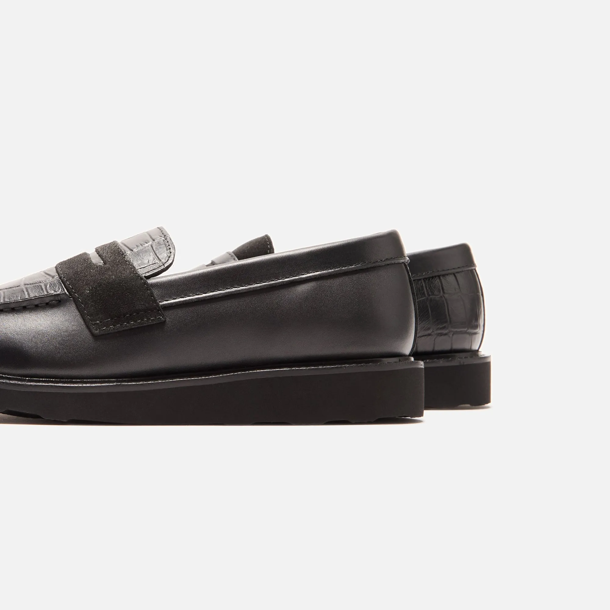 Caminando Loafer - Black / Black Croco