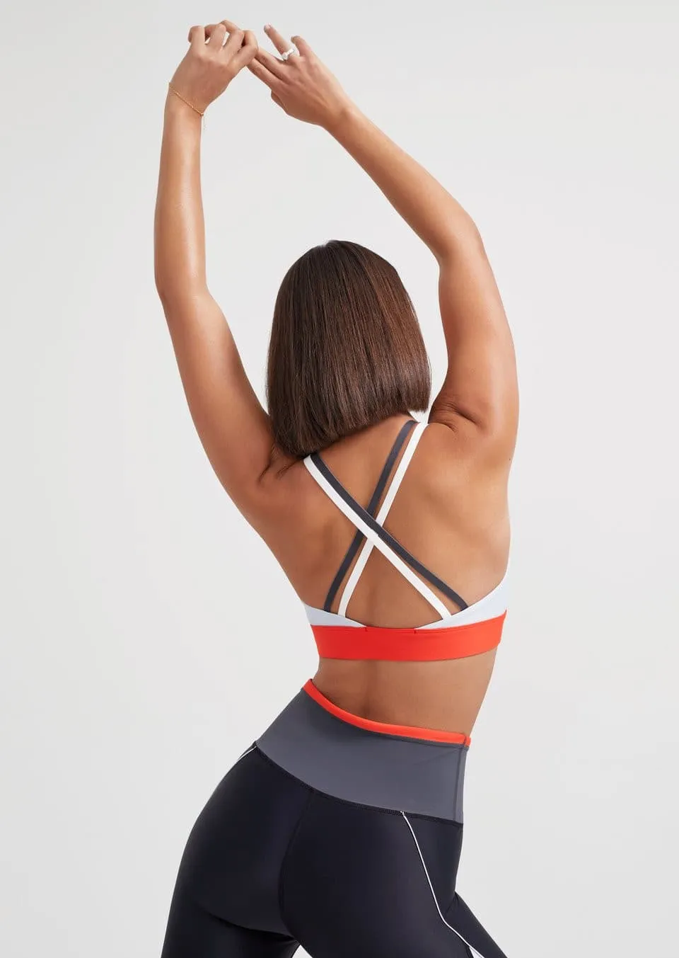 JUMPSHOT SPORTS BRA IN CHARCOAL