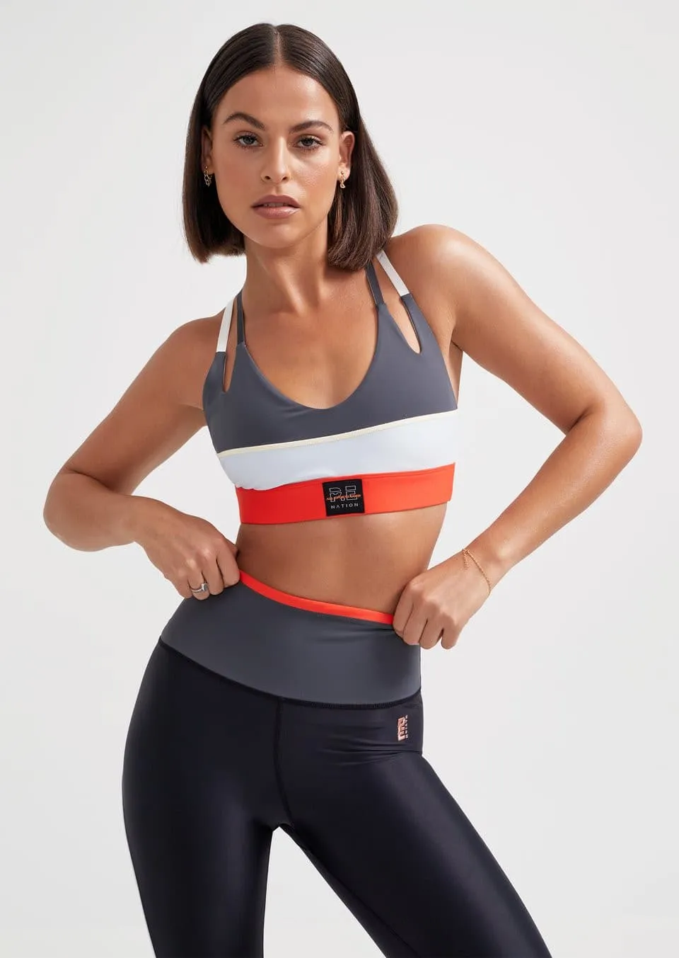 JUMPSHOT SPORTS BRA IN CHARCOAL