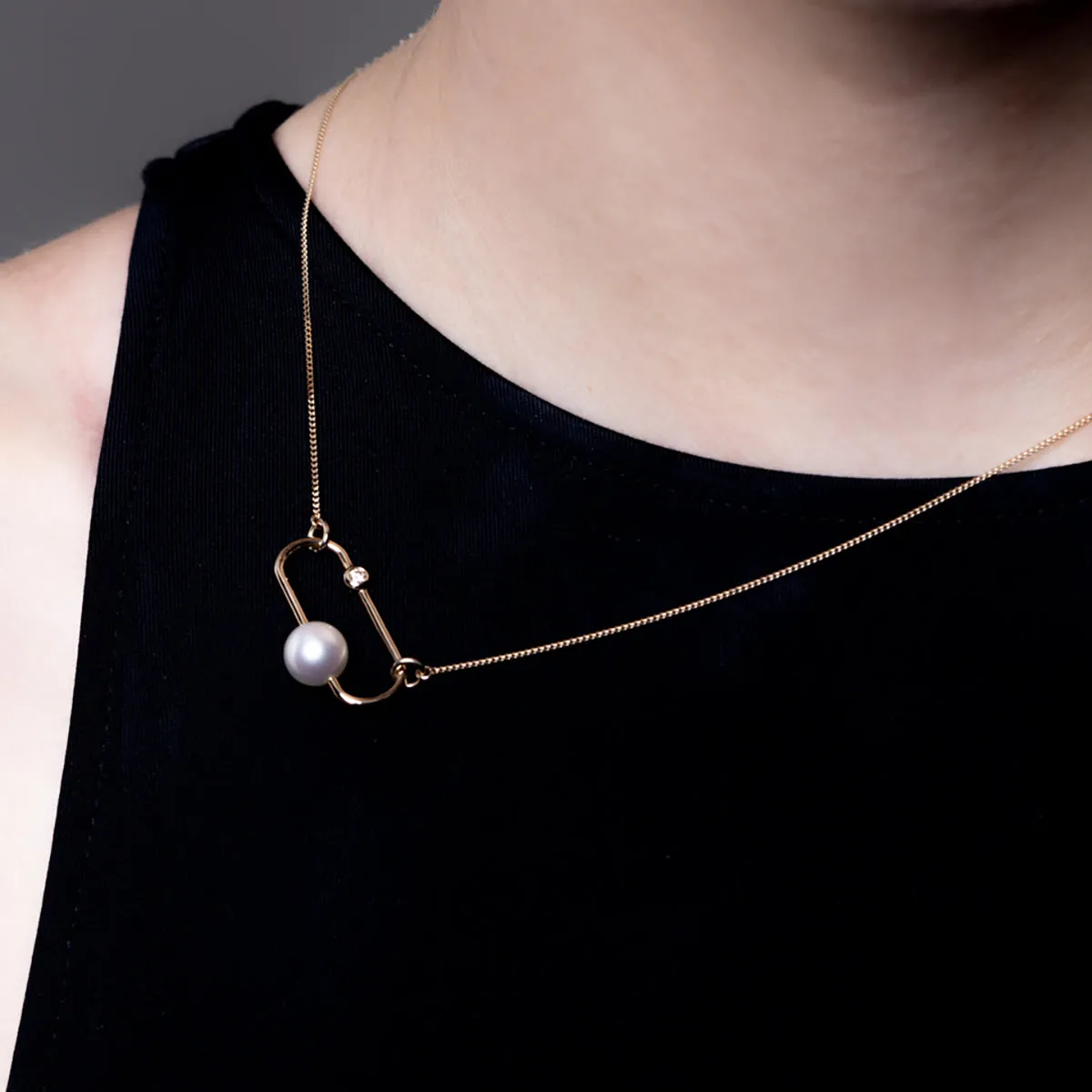 "Miró" Diamond Pearl Necklace